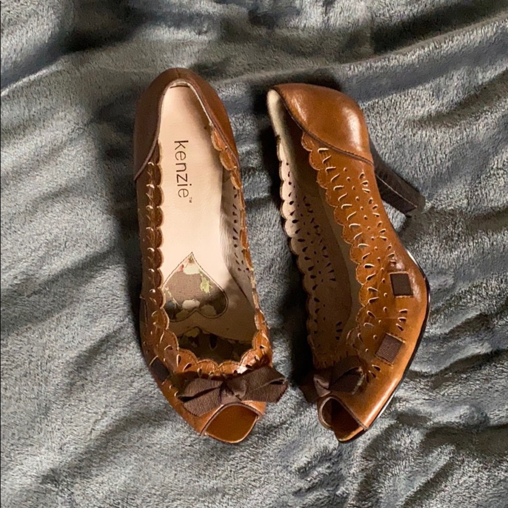 Kenzie peep toe heels
